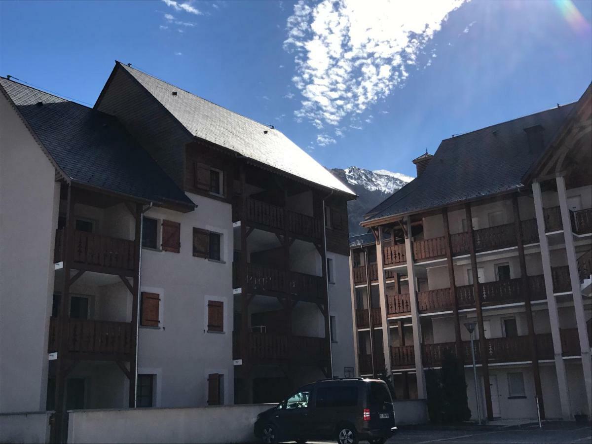 Appartement Tt Confort Au Coeur Des Montagnes Avec Vue Sur Les Montagnes Wifi Luz-Saint-Sauveur Eksteriør billede